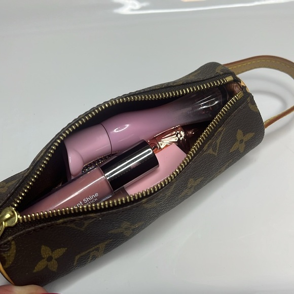 Louis Vuitton Monogram Golf Ball Bag - Picture 4 of 10